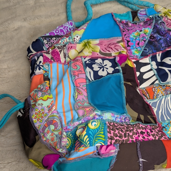 PUALANI COLORFUL BEACH TOTE - Picture 13 of 16